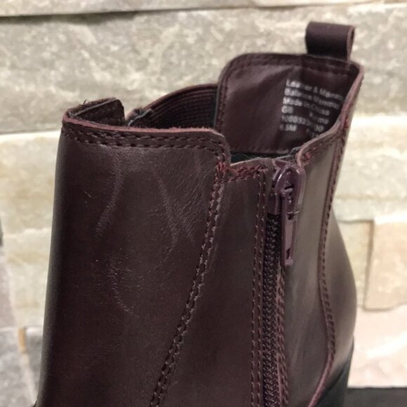 Giani Bernini Korma Memory-Foam Ankle Booties - Picture 8 of 10